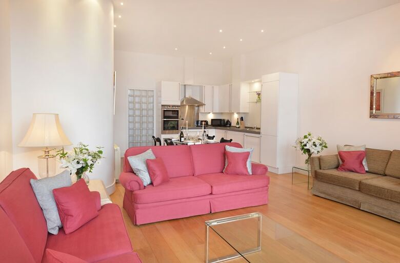 Highland Apartments By Mansley