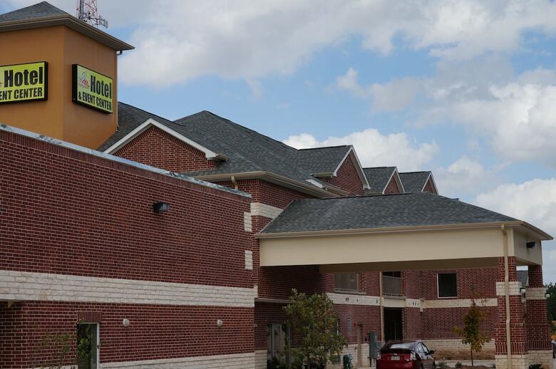 The Bungalows Hotel & Event Center
