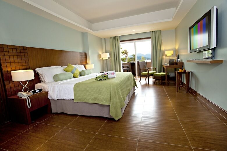 Hotel The Lighthouse Marina Resort