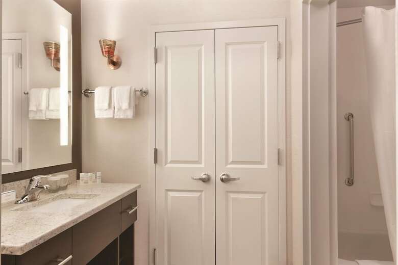 Hotel Homewood Suites By Hilton Burlington