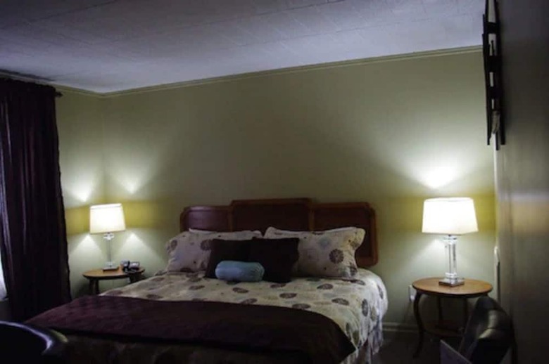 Hotel Pine Dale Motor Inn