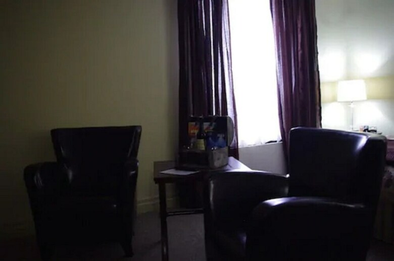 Hotel Pine Dale Motor Inn
