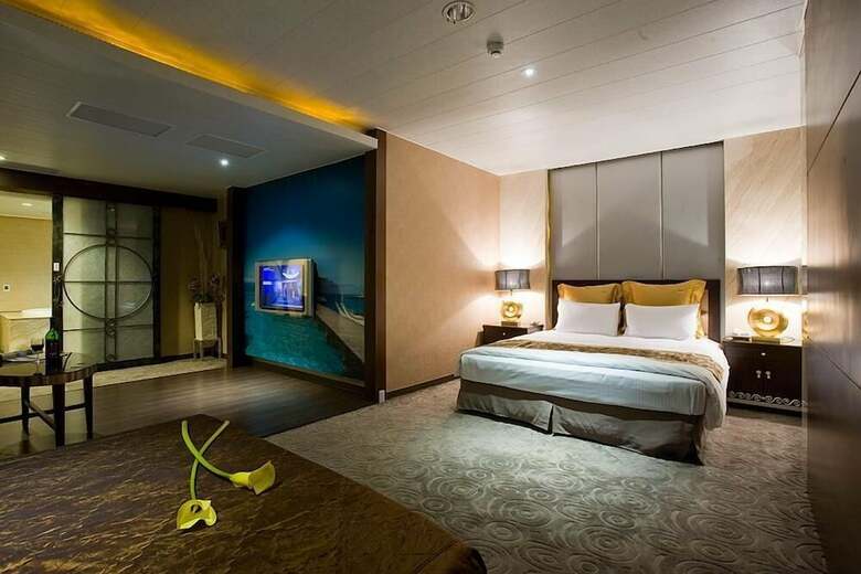Hotel Crystal Motel