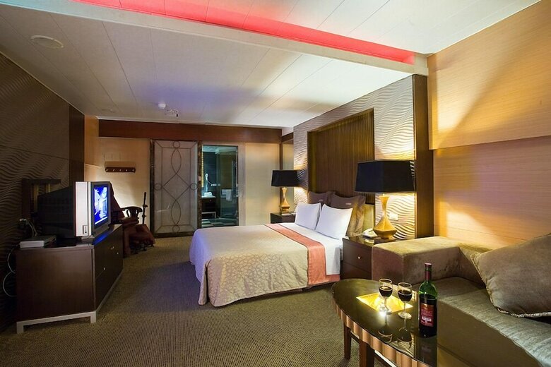 Hotel Crystal Motel
