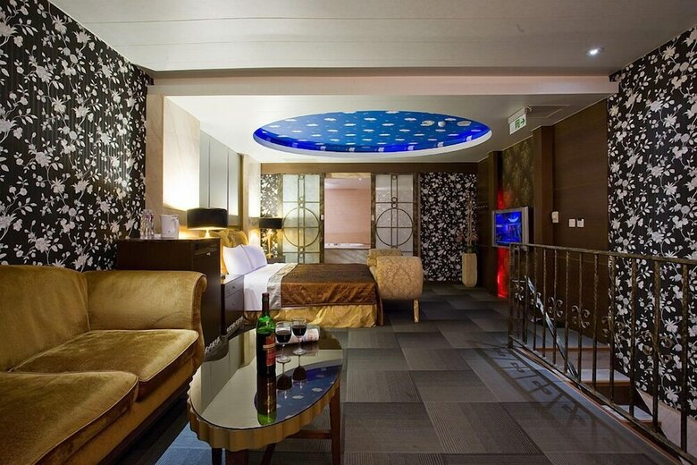 Hotel Crystal Motel