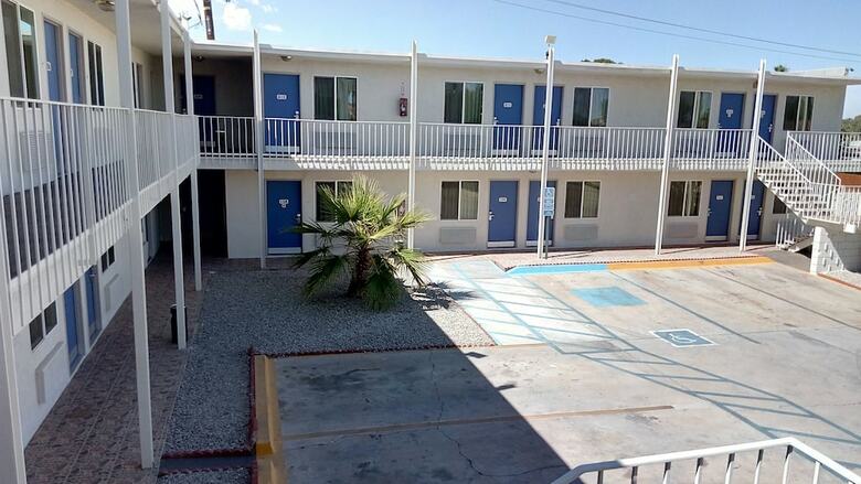 Motel 6 Blythe South