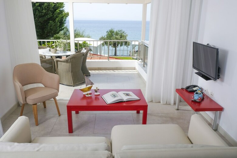 Apartamentos Acrotel Athena Villa