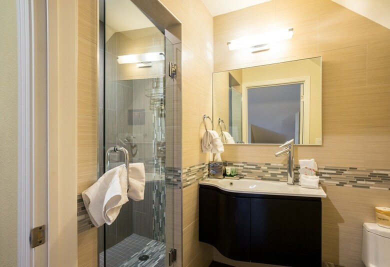 Hotel Rio Vista Suites