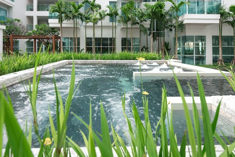 Hotel Fishermen's Harbour Urban Resort