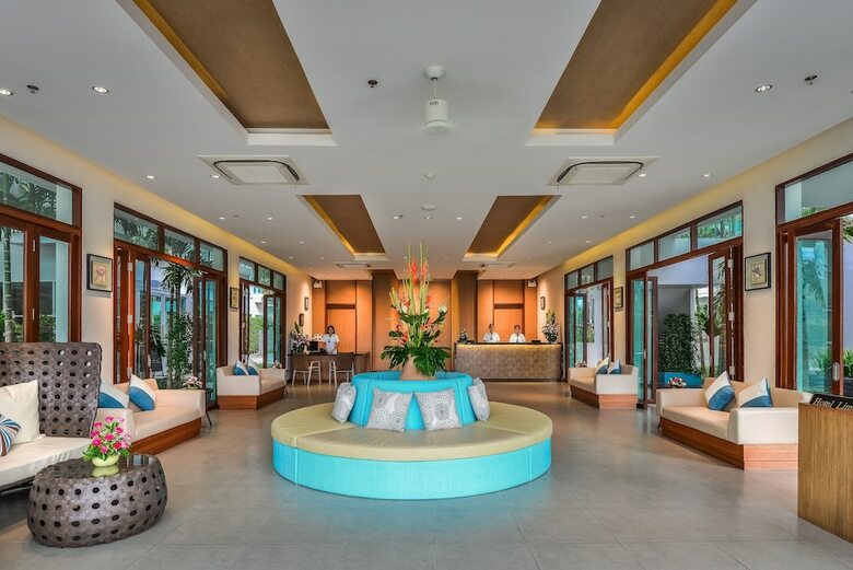 Hotel Fishermen's Harbour Urban Resort