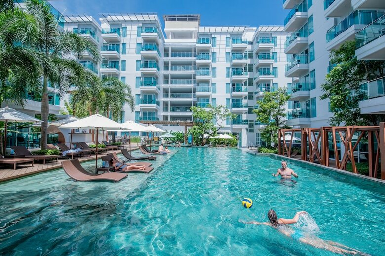 Hotel Fishermen's Harbour Urban Resort