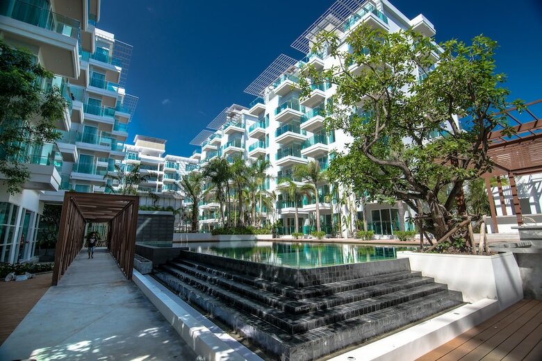 Hotel Fishermen's Harbour Urban Resort