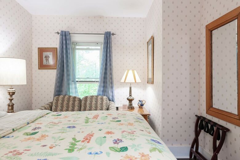 Bed & Breakfast Stone Maiden Inn