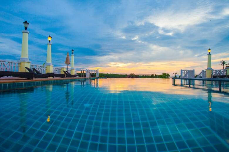 Hotel Krabi Front Bay Resort