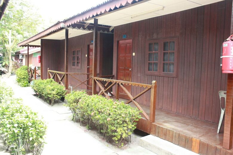 Hotel Purnama Beach Resort