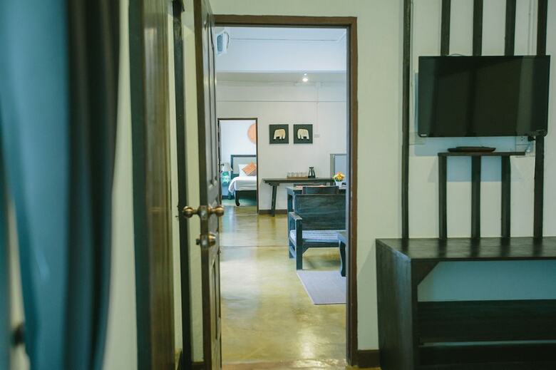 Hotel The Odyssey Serviced Apartment