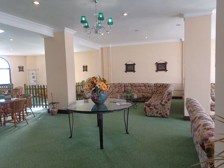 Floria Hotel