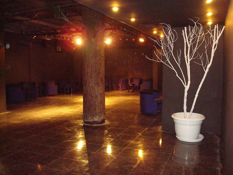 Floria Hotel