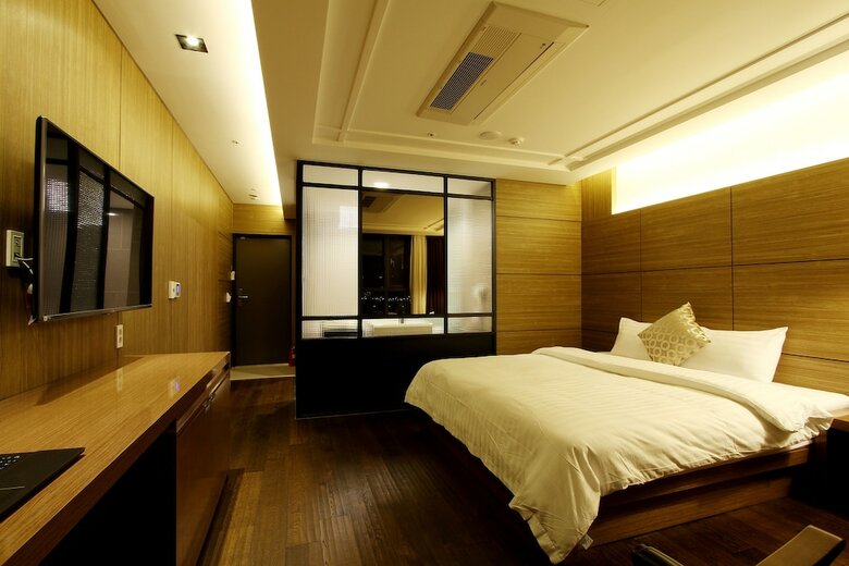 R.lee Suite Hotel Songdo