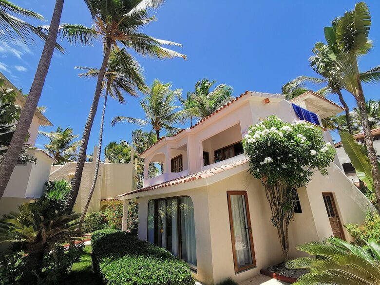 Villa Los Corales Tropical Beach Resort & Spa