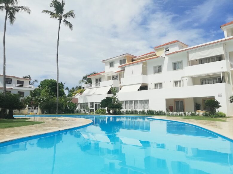 Villa Los Corales Tropical Beach Resort & Spa