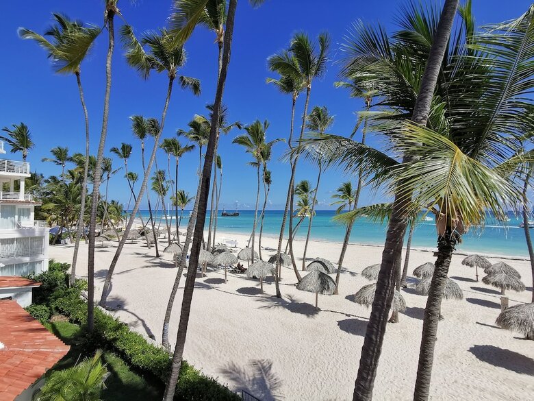 Villa Los Corales Tropical Beach Resort & Spa