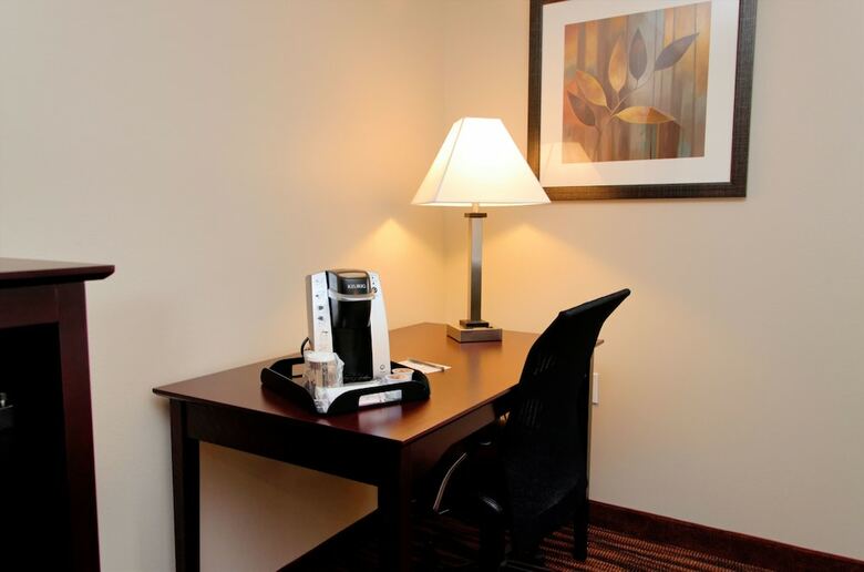 Hotel Cobblestone Inn & Suites - Fort Madison