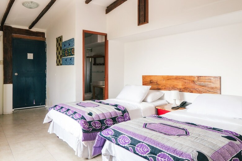 Iguanazu Bed & Breakfast