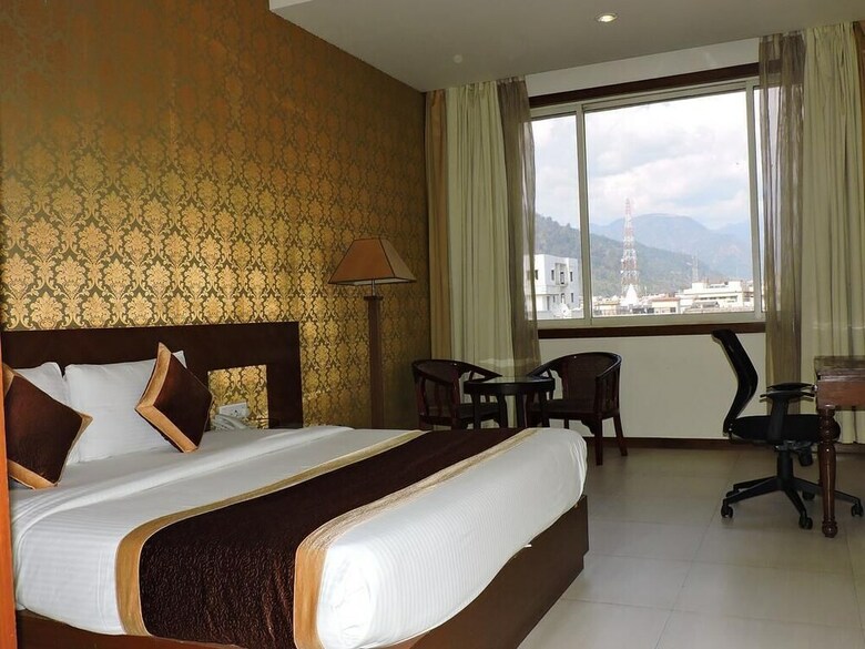 Devashish Hotel