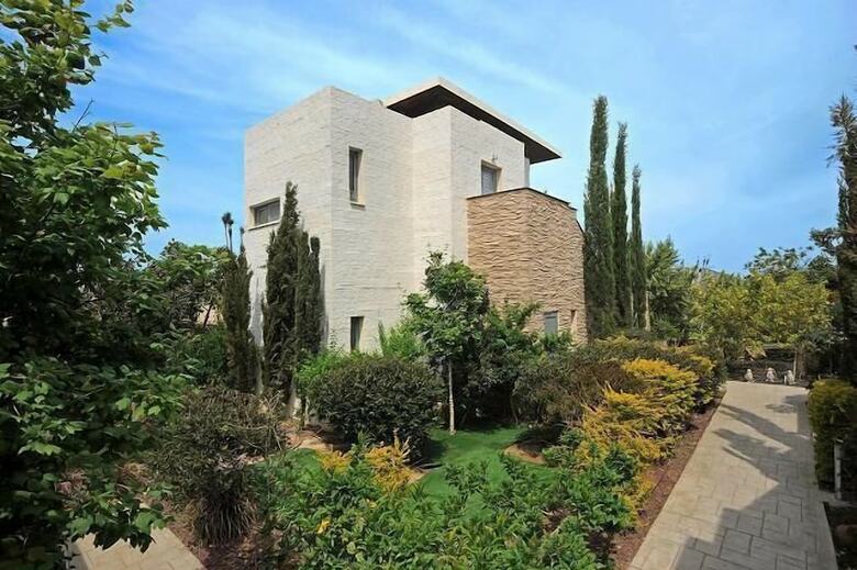 Villa E-villas
