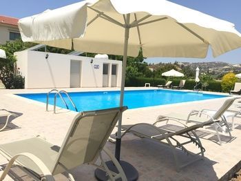 Himonas Apartments