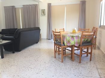 Himonas Apartments