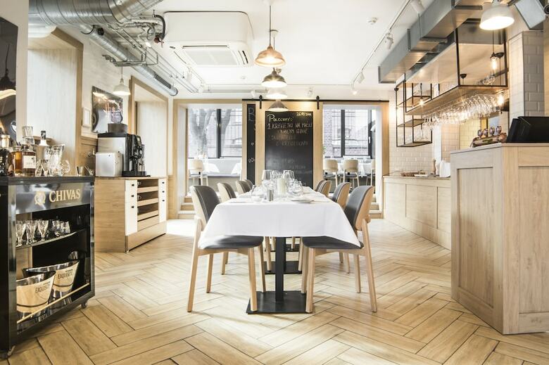 Smart Hotel Garnizon