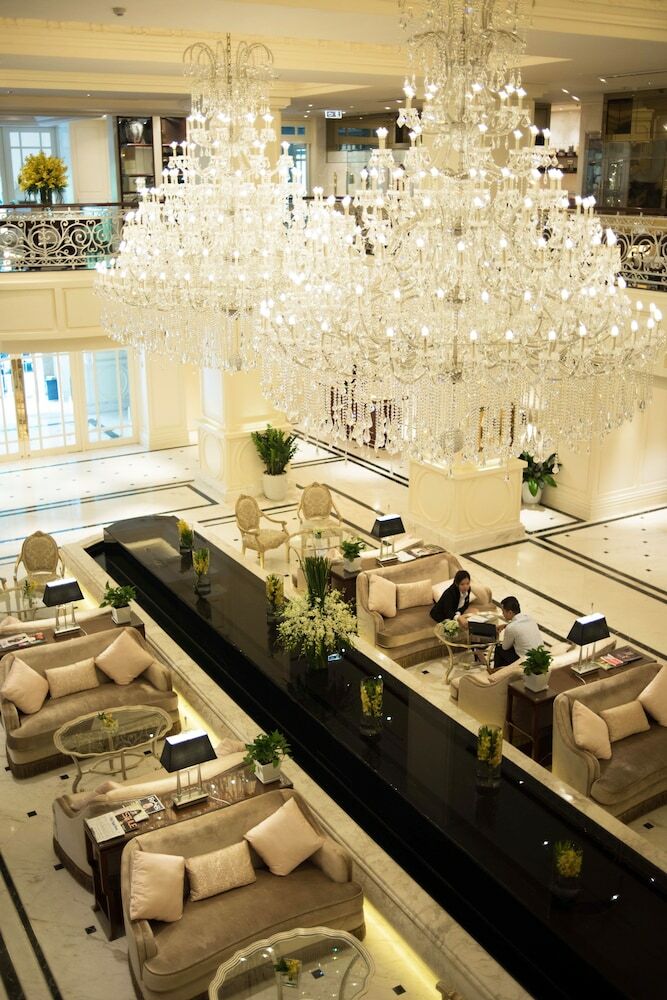 Apricot Hotel