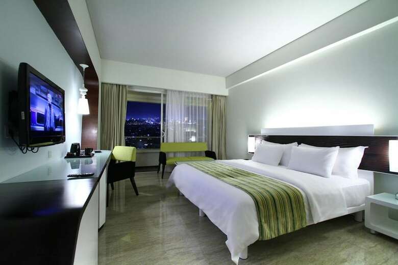 Sensa Hotel