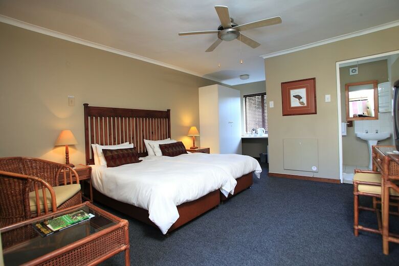 Hotel Loerie Guest Lodge