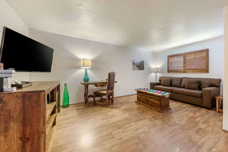Motel Hacienda de Leal, Ascend Hotel Collection