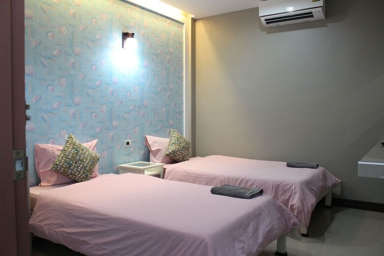 Hotel Bee Orchid Pool Villa