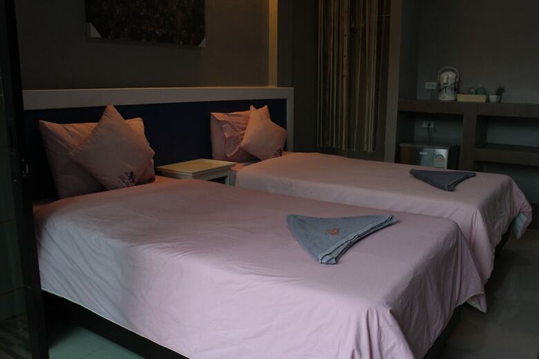 Hotel Bee Orchid Pool Villa