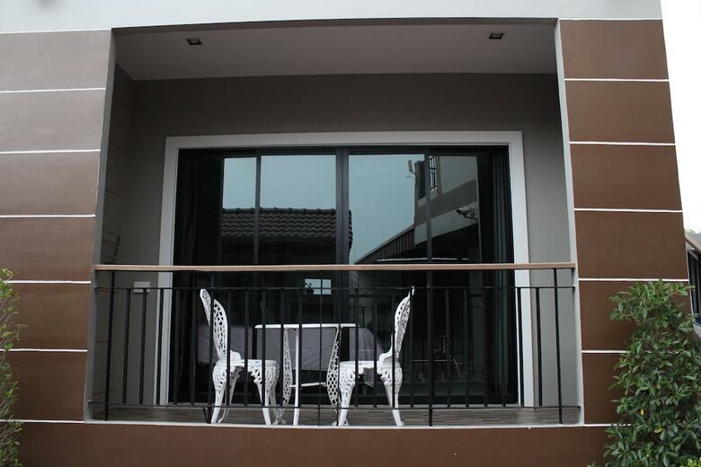 Hotel Bee Orchid Pool Villa