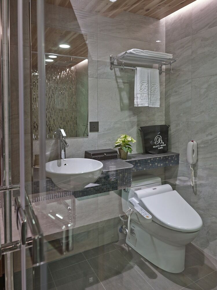 Beauty Hotels Taipei-hotel Bstay