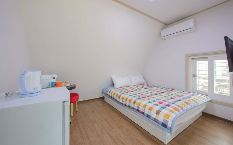 Hostal Kw Hongdae Line Hostel