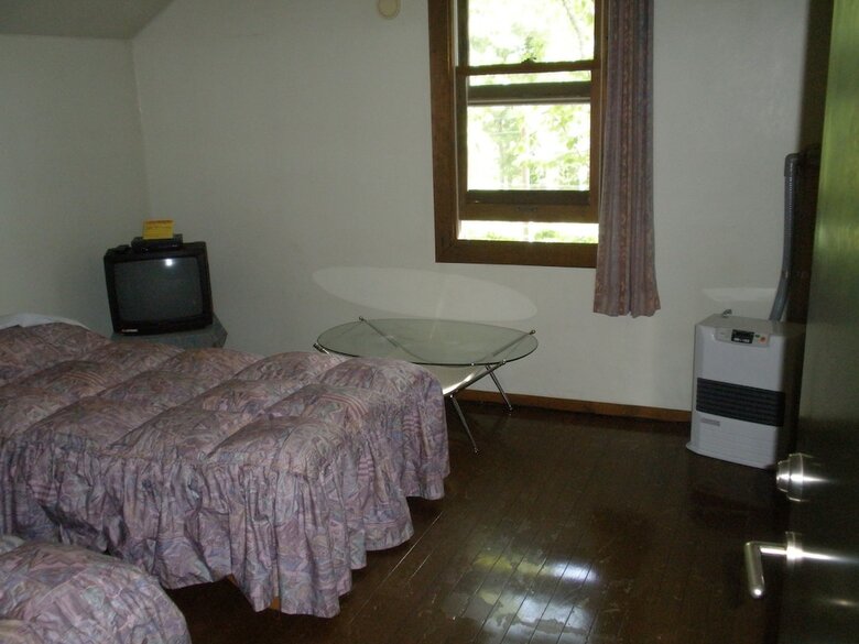 Bed & Breakfast Pension & Restaurant Bistare Kana