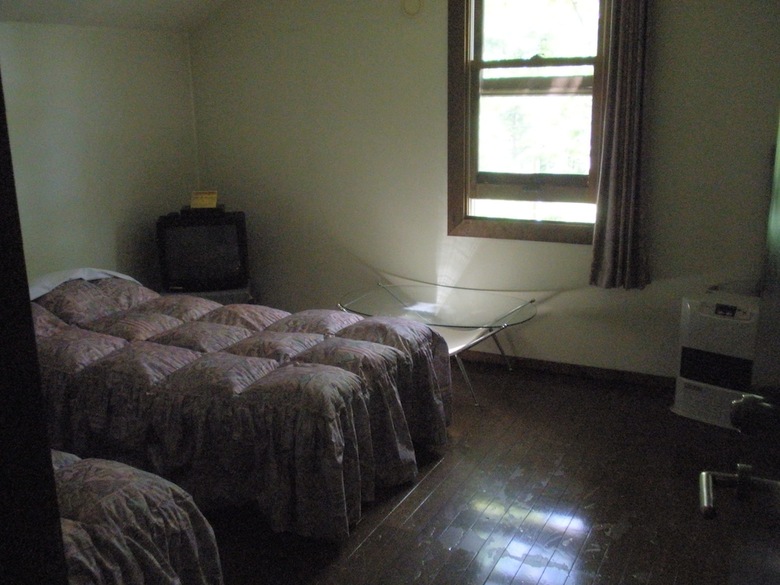Bed & Breakfast Pension & Restaurant Bistare Kana