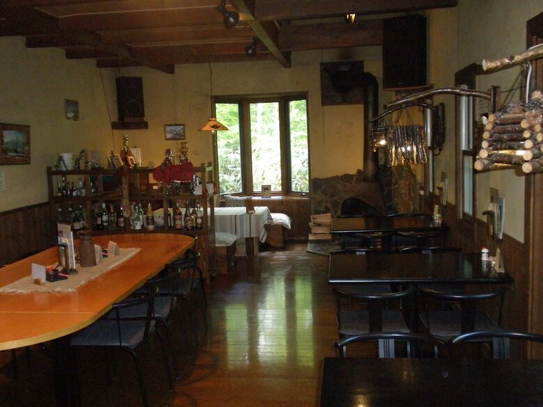 Bed & Breakfast Pension & Restaurant Bistare Kana