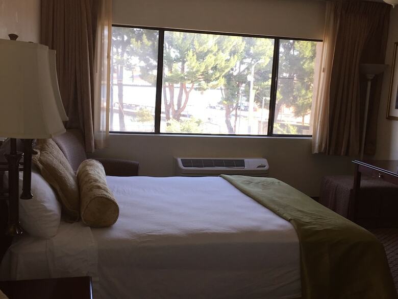 Sunrise Hotel San Pedro