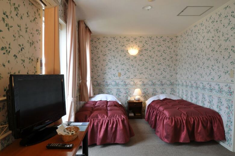 Hotel Country Inn The White Marine