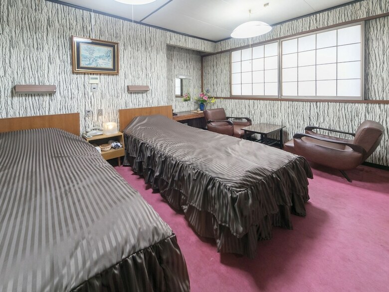 Riverside Hotel Shoei