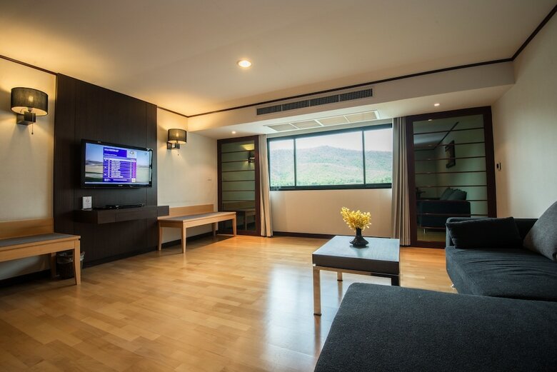 Hotel Alpine Golf Resort Chiang Mai