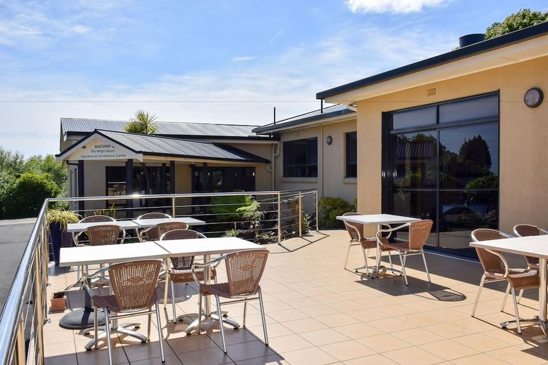 Beachway Motel & Restaurant